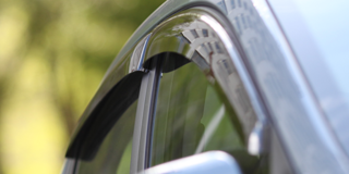 Изображение Дефлекторы боковых окон BMW X5 2006-2013г  с клипсами "CARLSTEELMAN"